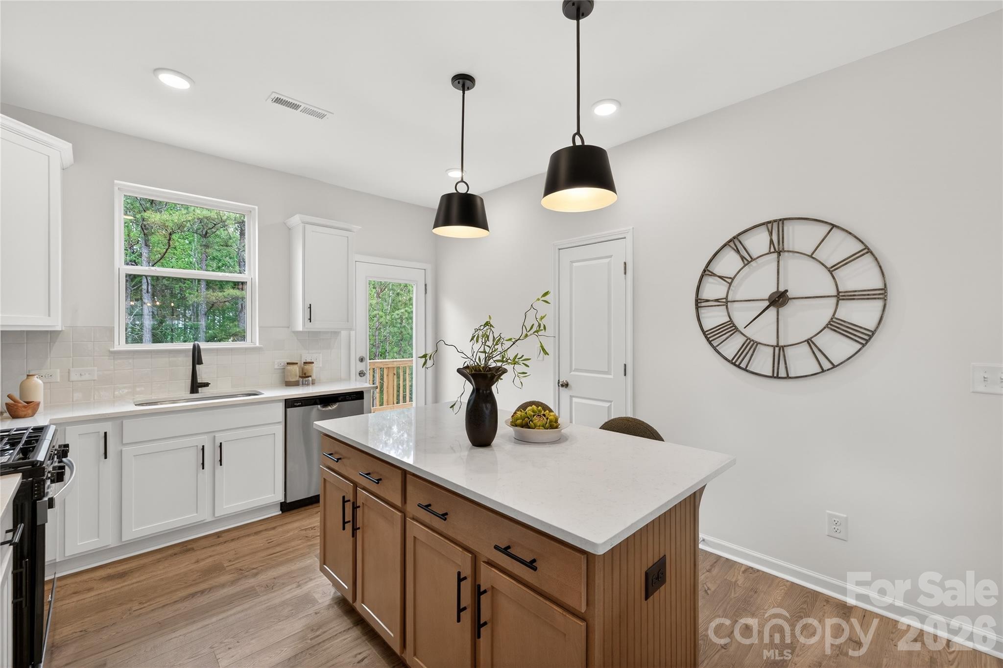 10345 Lakeshore Drive 84