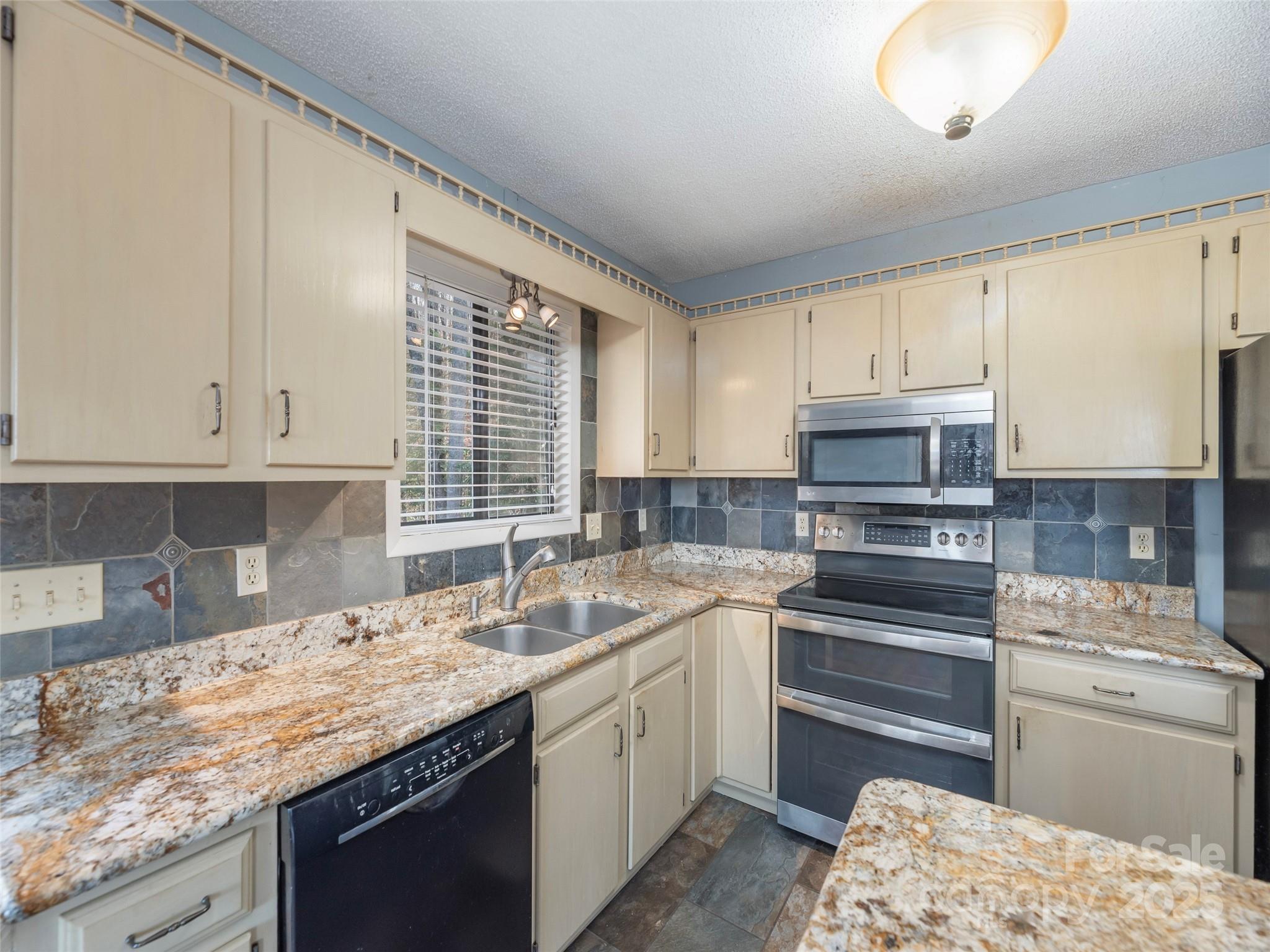 Mountain Chalet - Residential