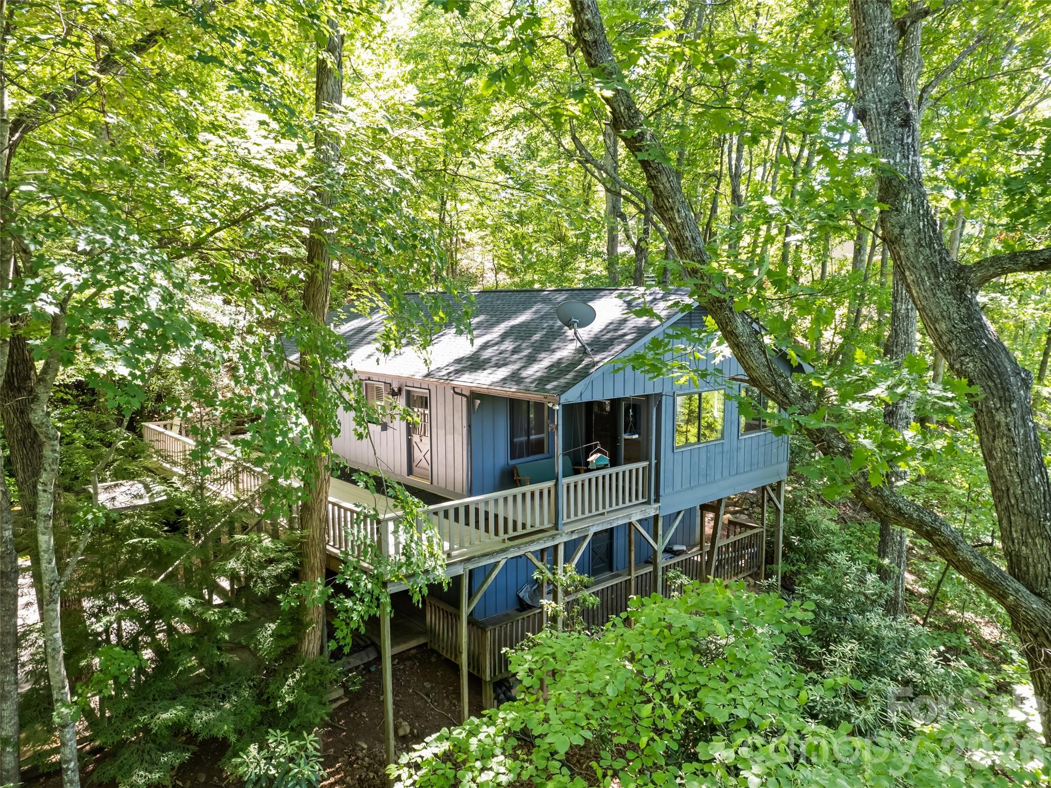 1392 Mount Chalet Road