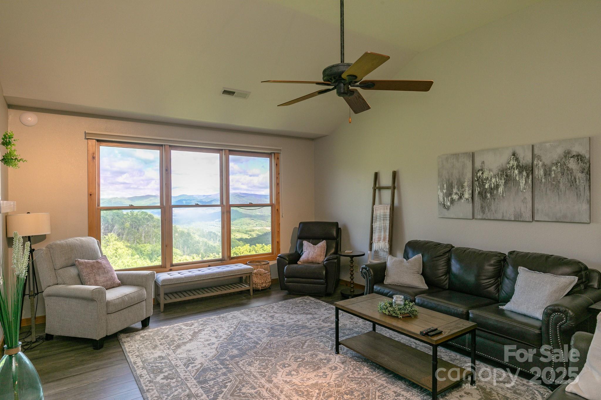 130 Stoney Falls Loop 2-303