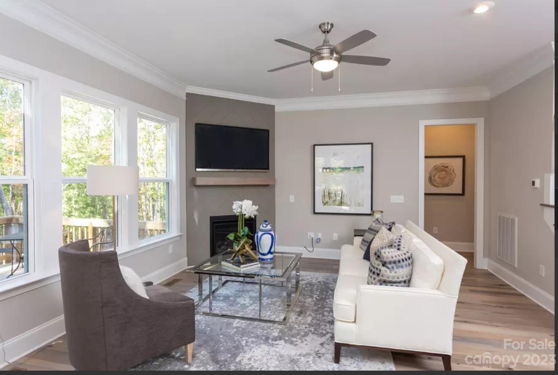 Kings Pinnacle - Residential