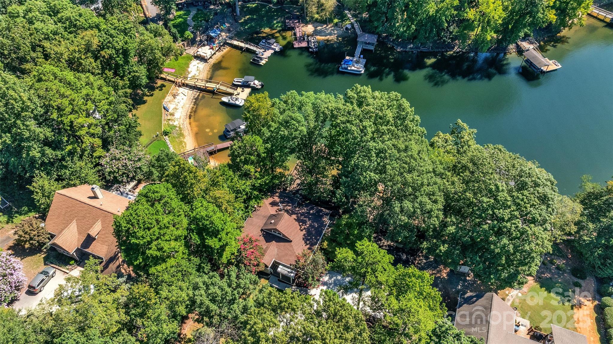 Tega Cay - Residential