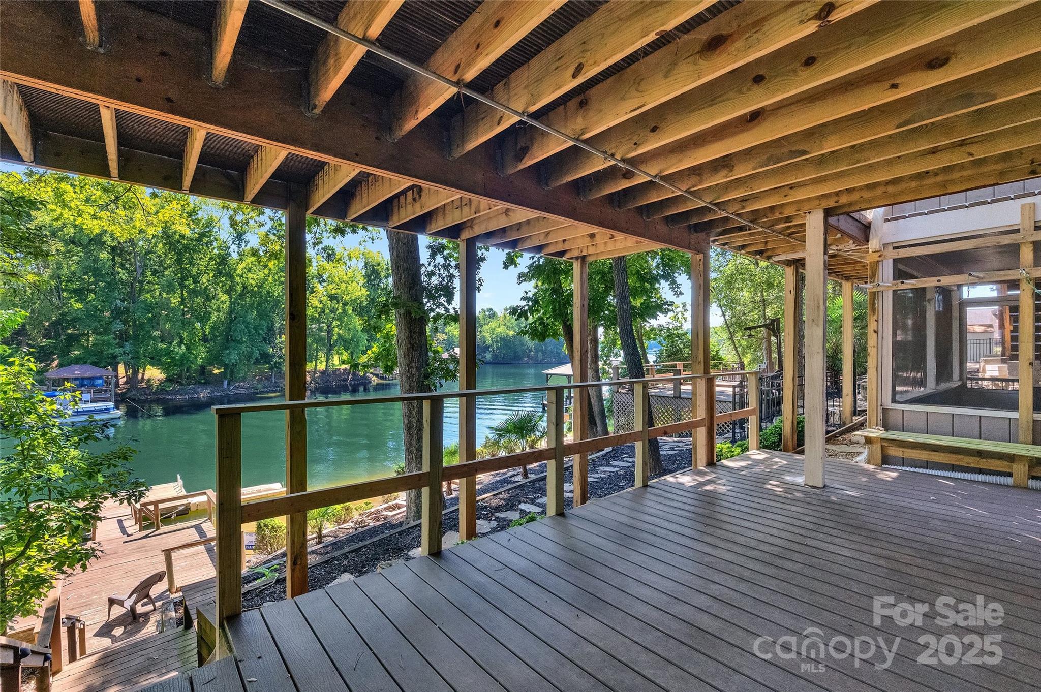 Tega Cay - Residential