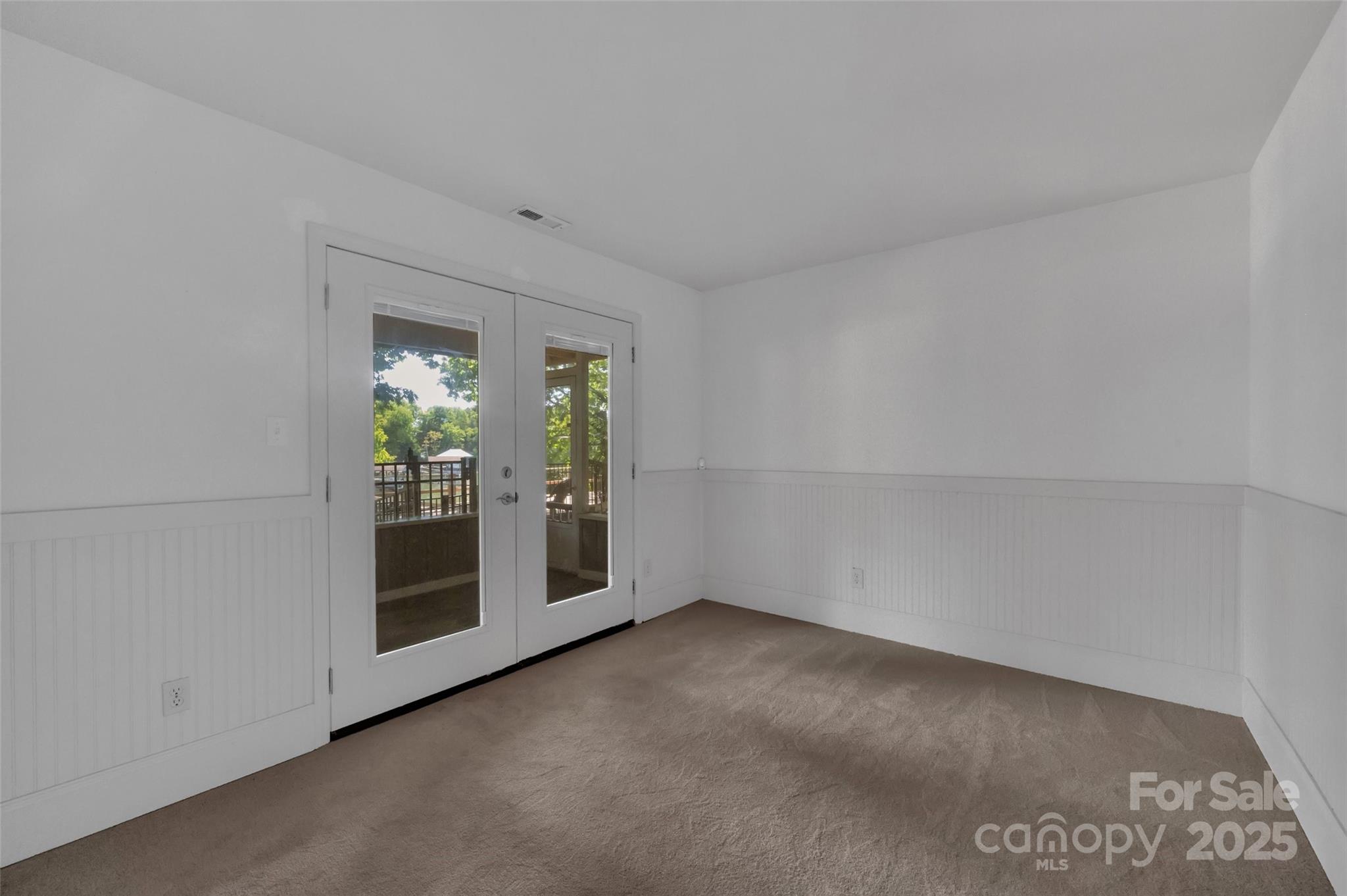 Tega Cay - Residential