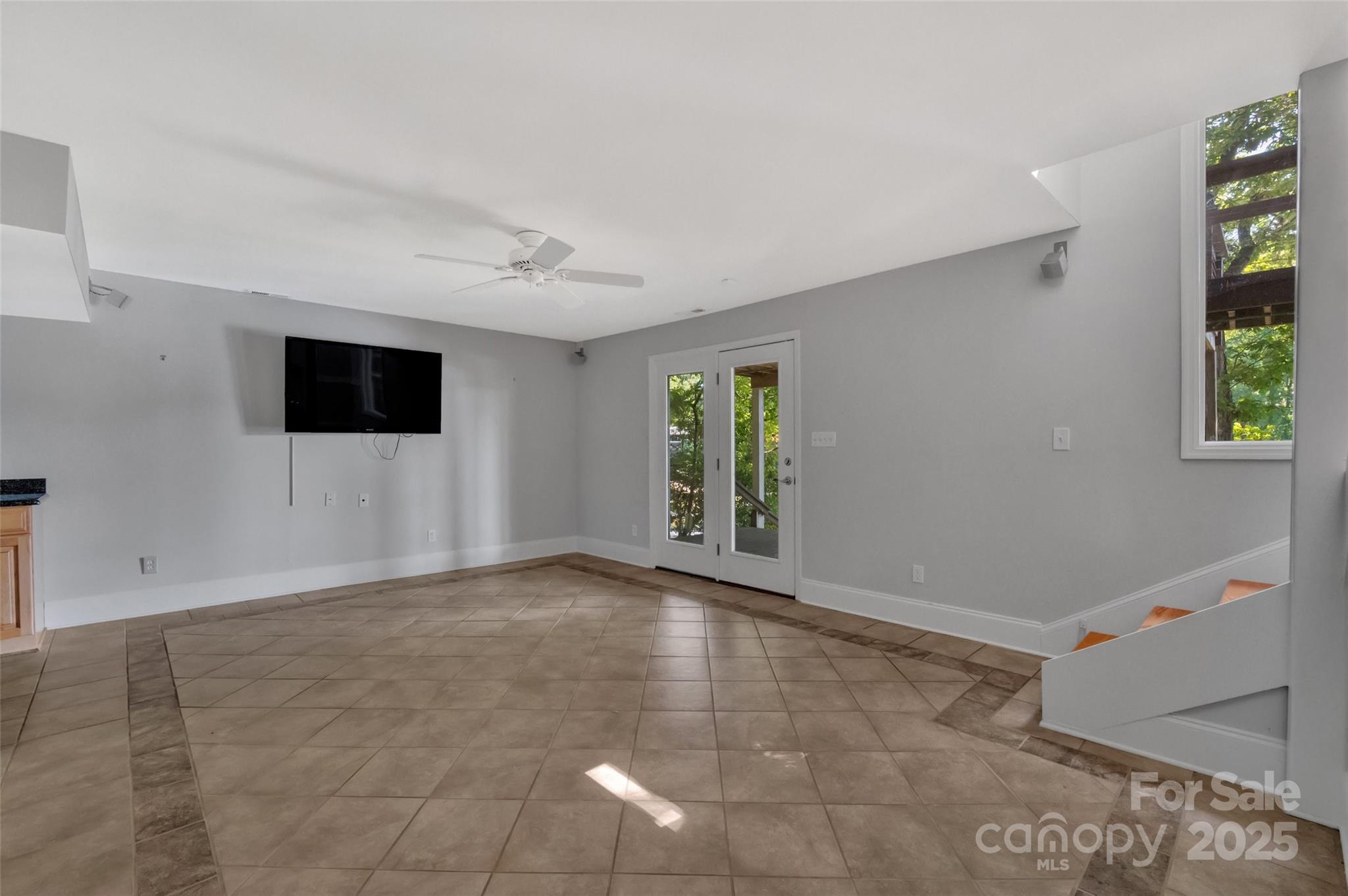 Tega Cay - Residential