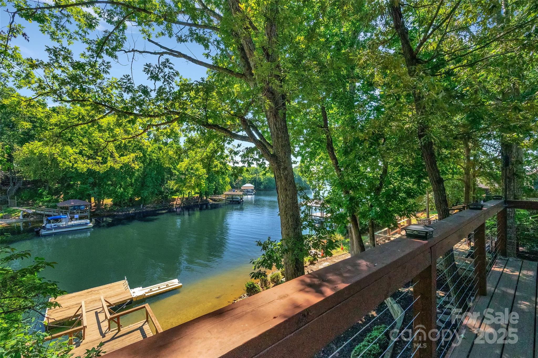 Tega Cay - Residential