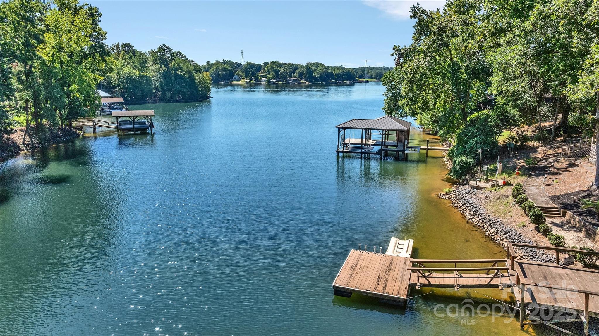 Tega Cay - Residential