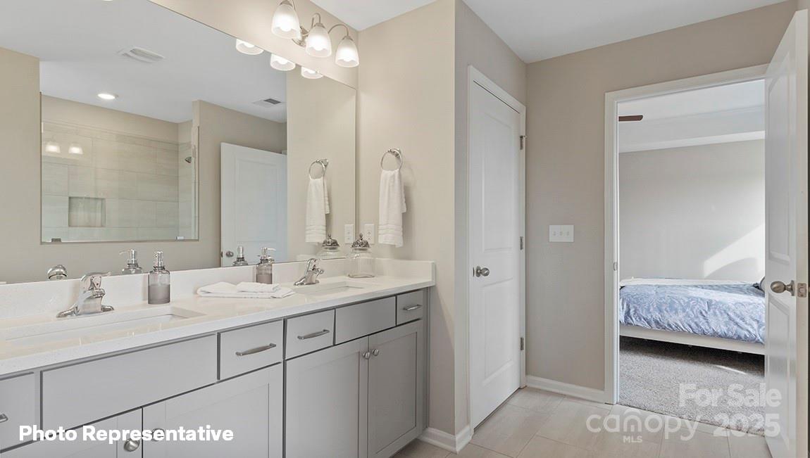 FALLS COVE AT LAKE NORMAN - Residential