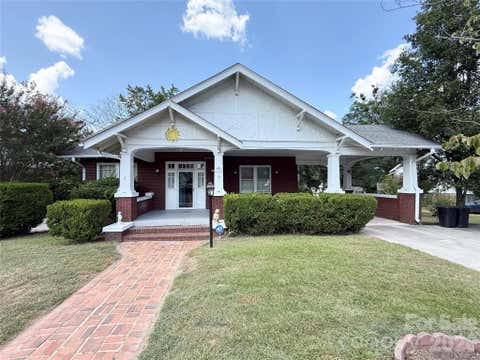 Photo of 1113 Fayetteville Road, Rockingham, NC 28379 (MLS # 4416288)