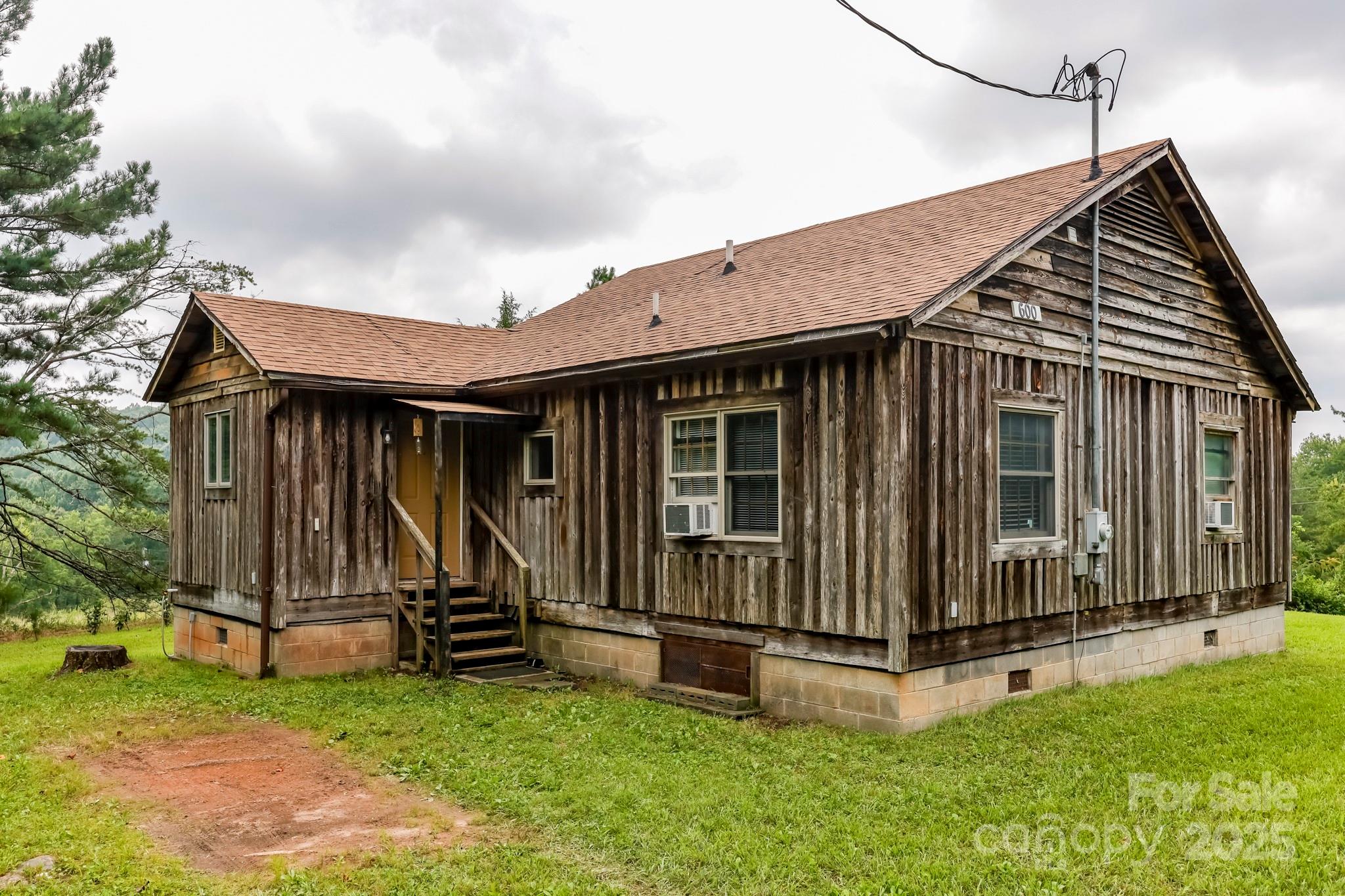 600 Hemphill Road