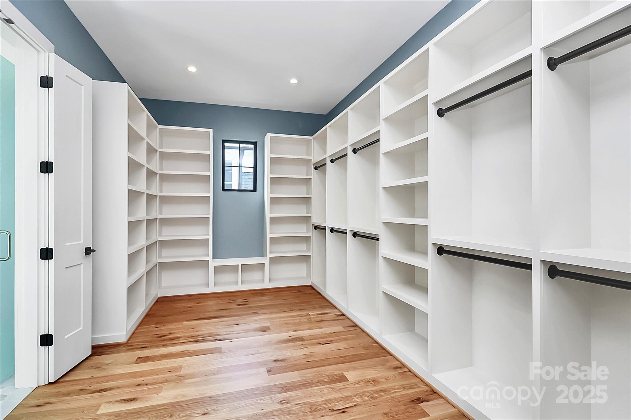 Villa Heights - Residential