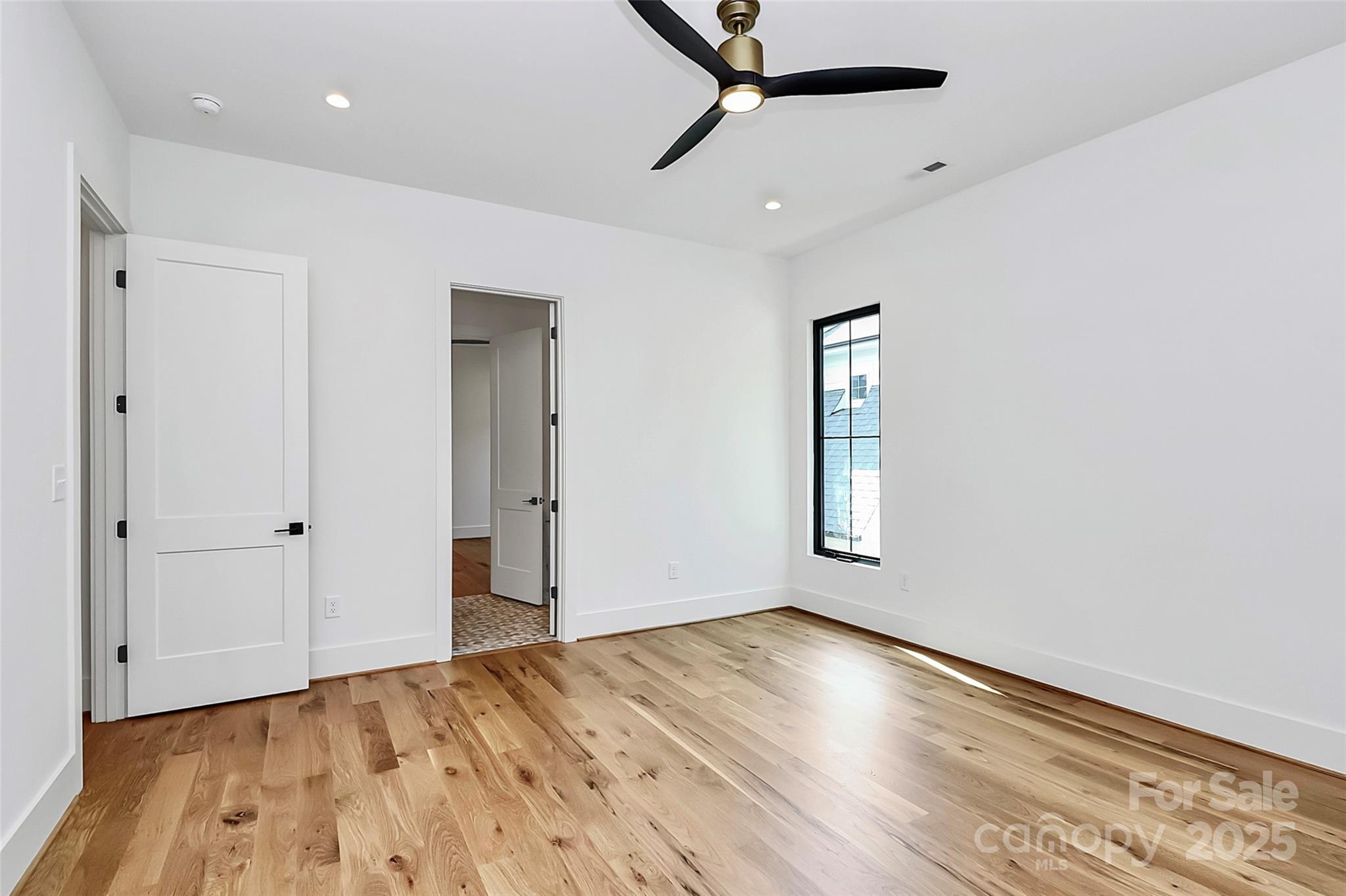 Villa Heights - Residential