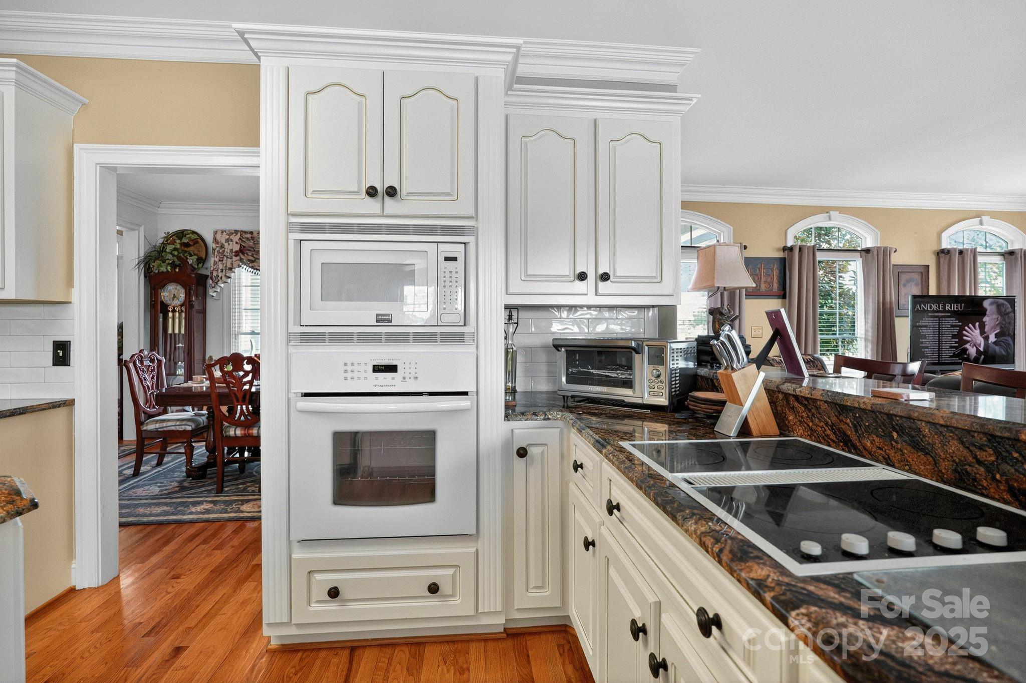 Chandelle - Residential