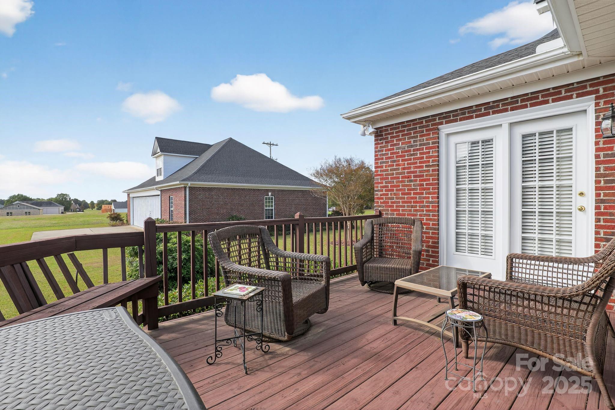 Chandelle - Residential