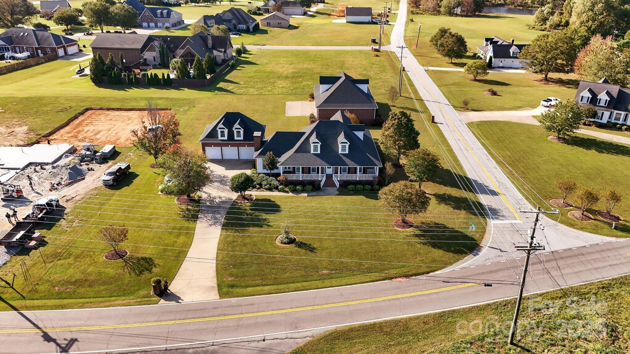 Chandelle - Residential