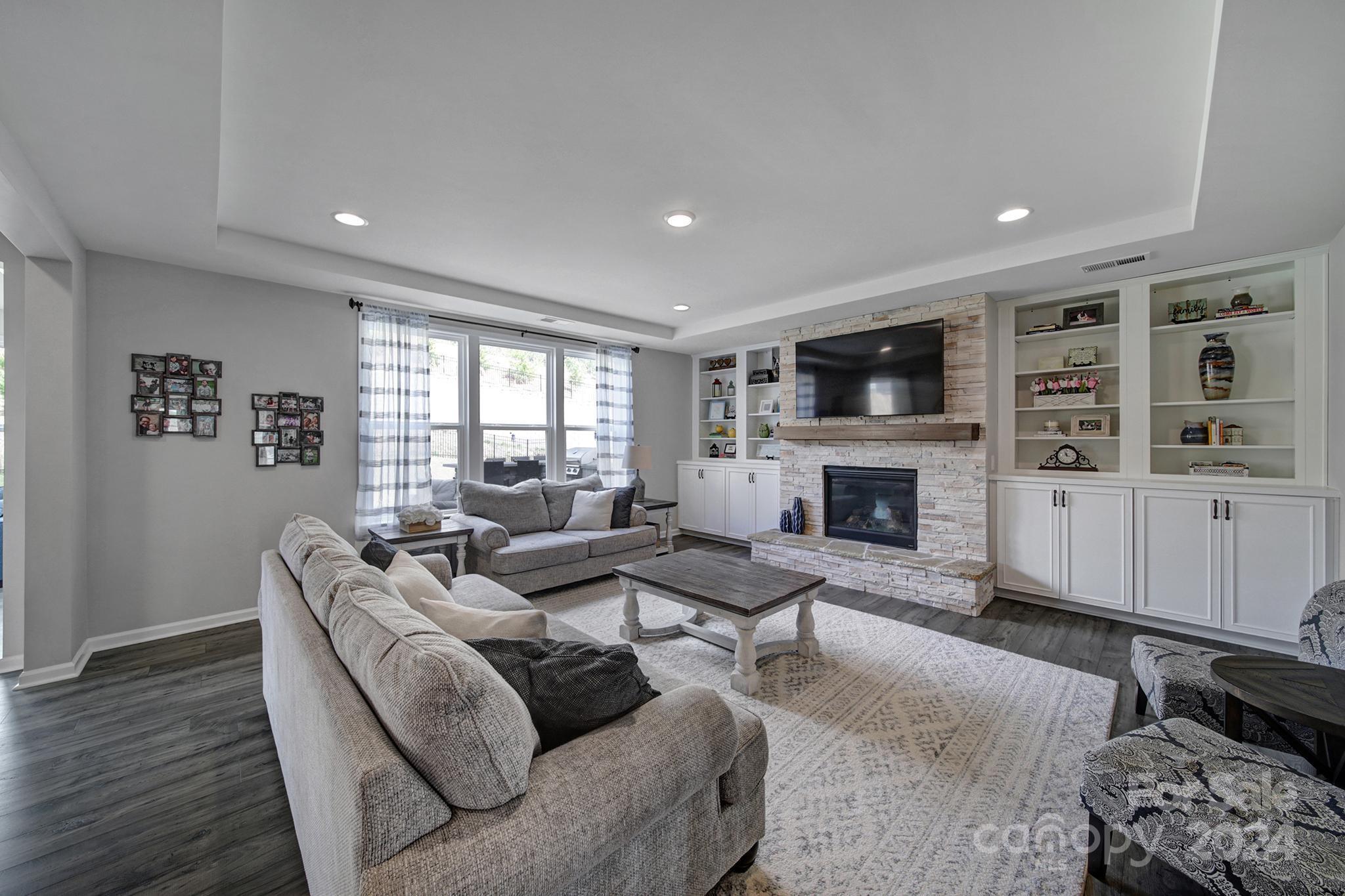 The Overlook at Barber Rock - Residential