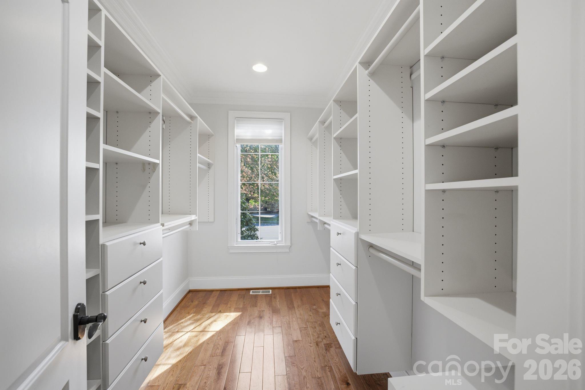 The Peninsula - Residential