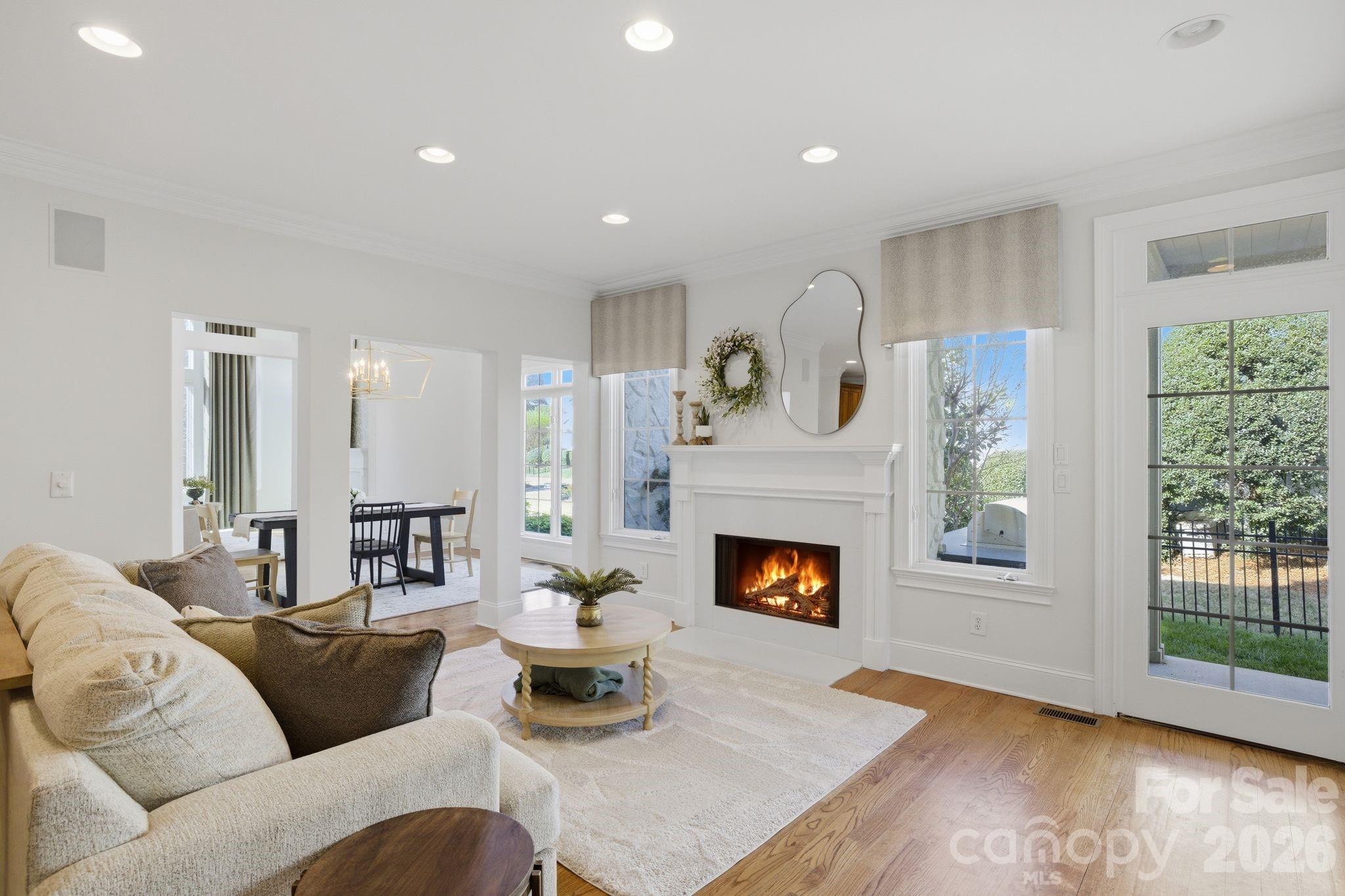 The Peninsula - Residential