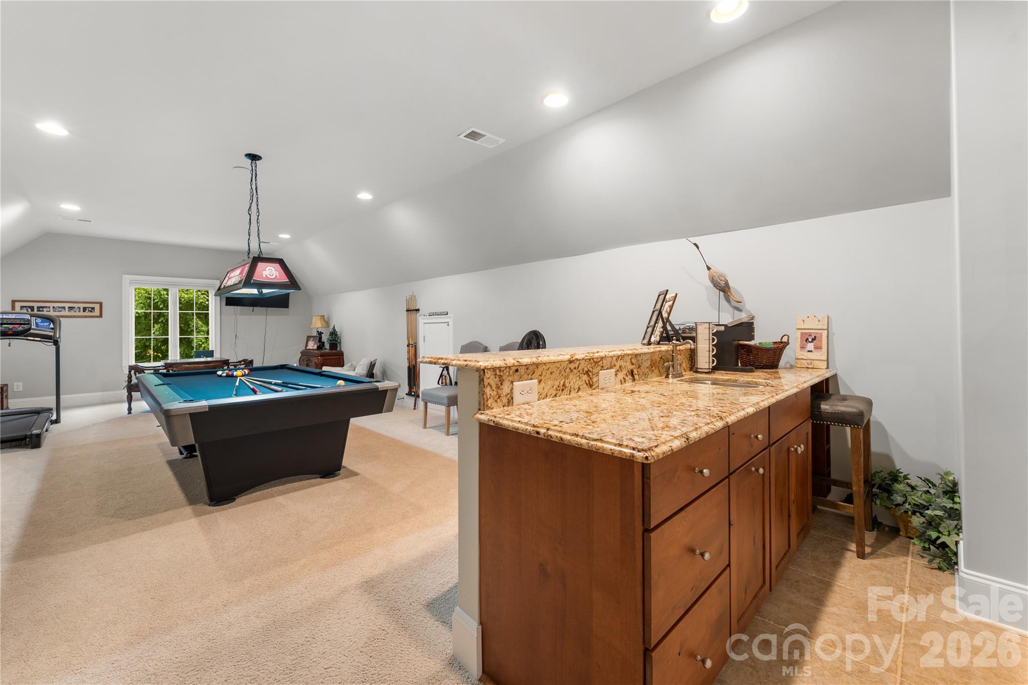 The Peninsula - Residential