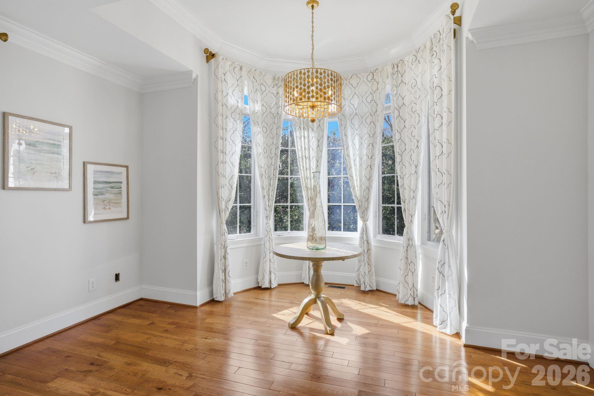 The Peninsula - Residential