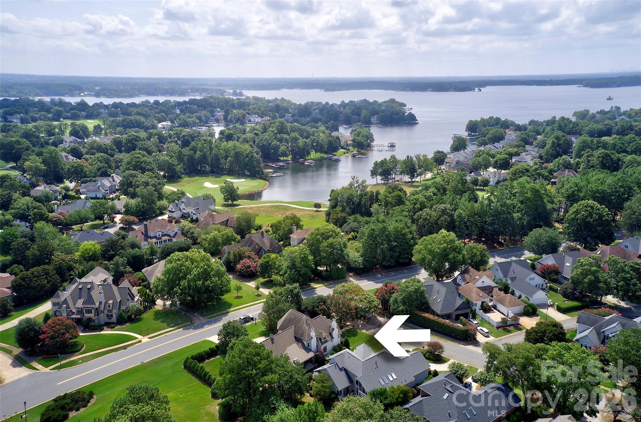 The Peninsula - Residential