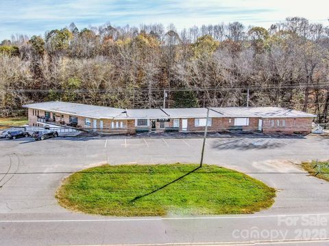 2327 Shelton Avenue Statesville NC 28677