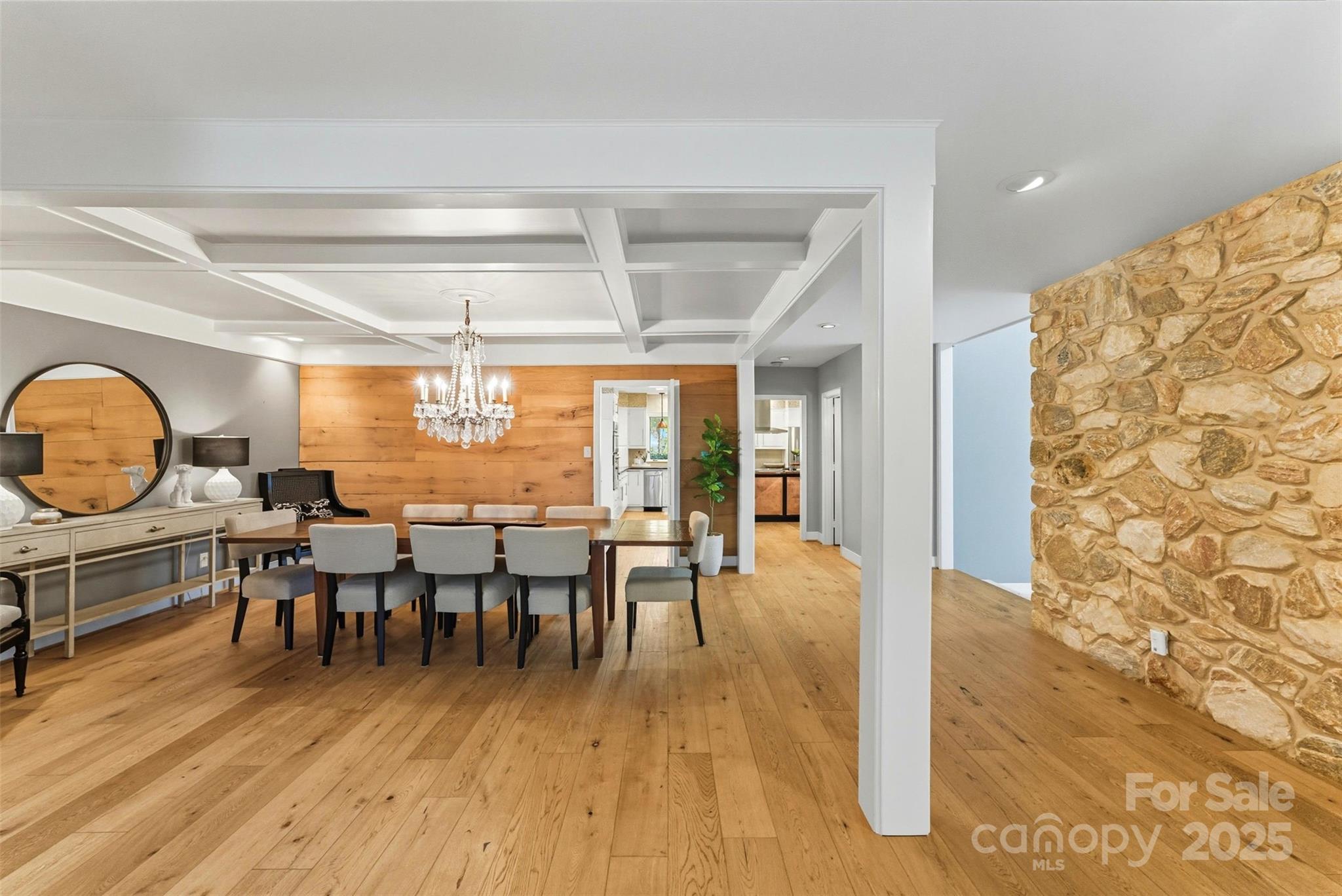 17 Sunrise Point Court