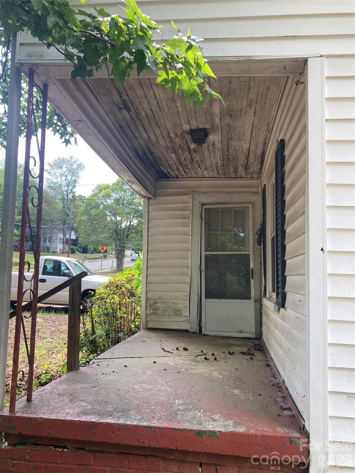 631 Elm Street