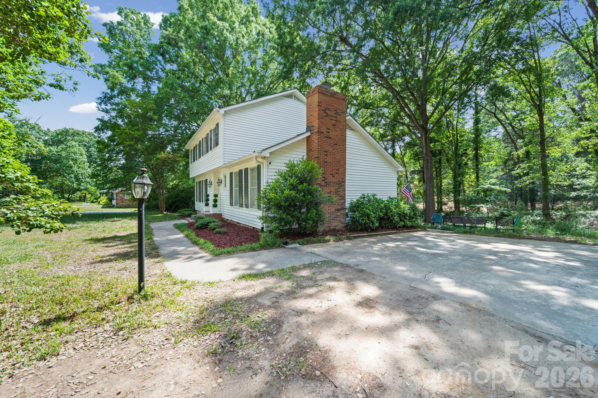 Twin Lakes - Residential