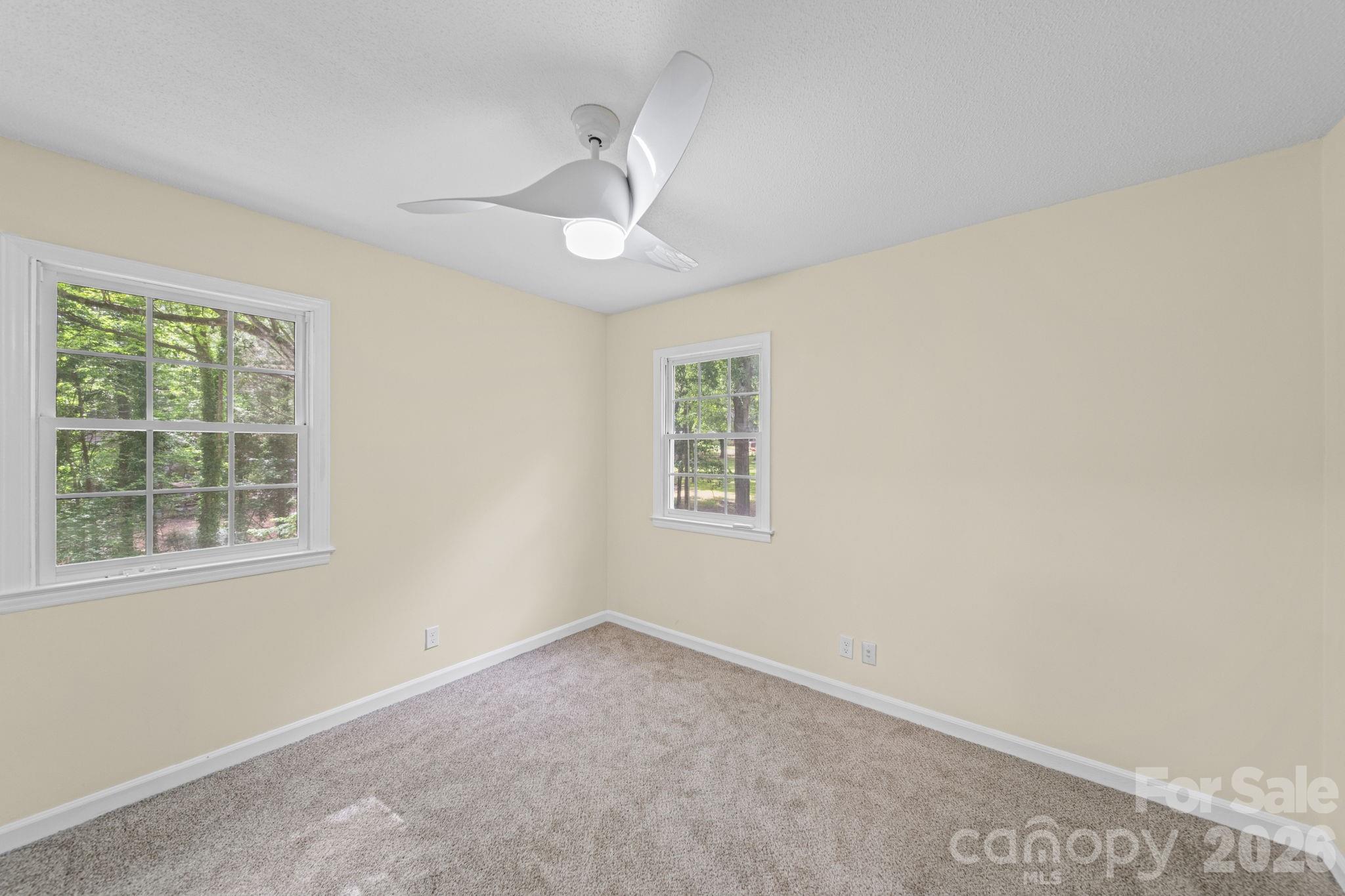 Twin Lakes - Residential