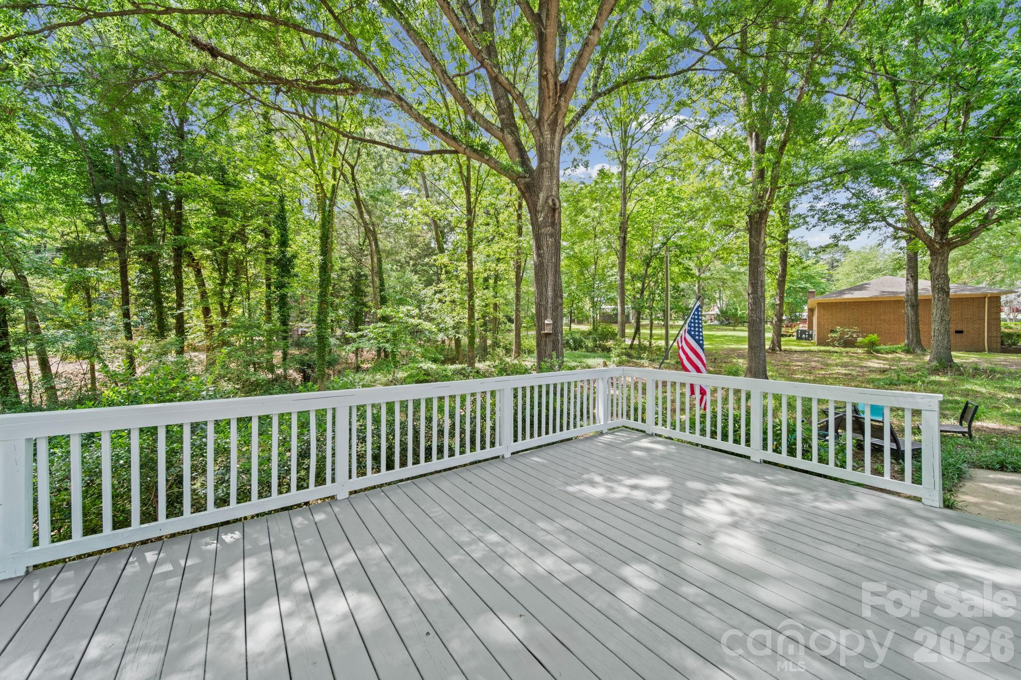 Twin Lakes - Residential