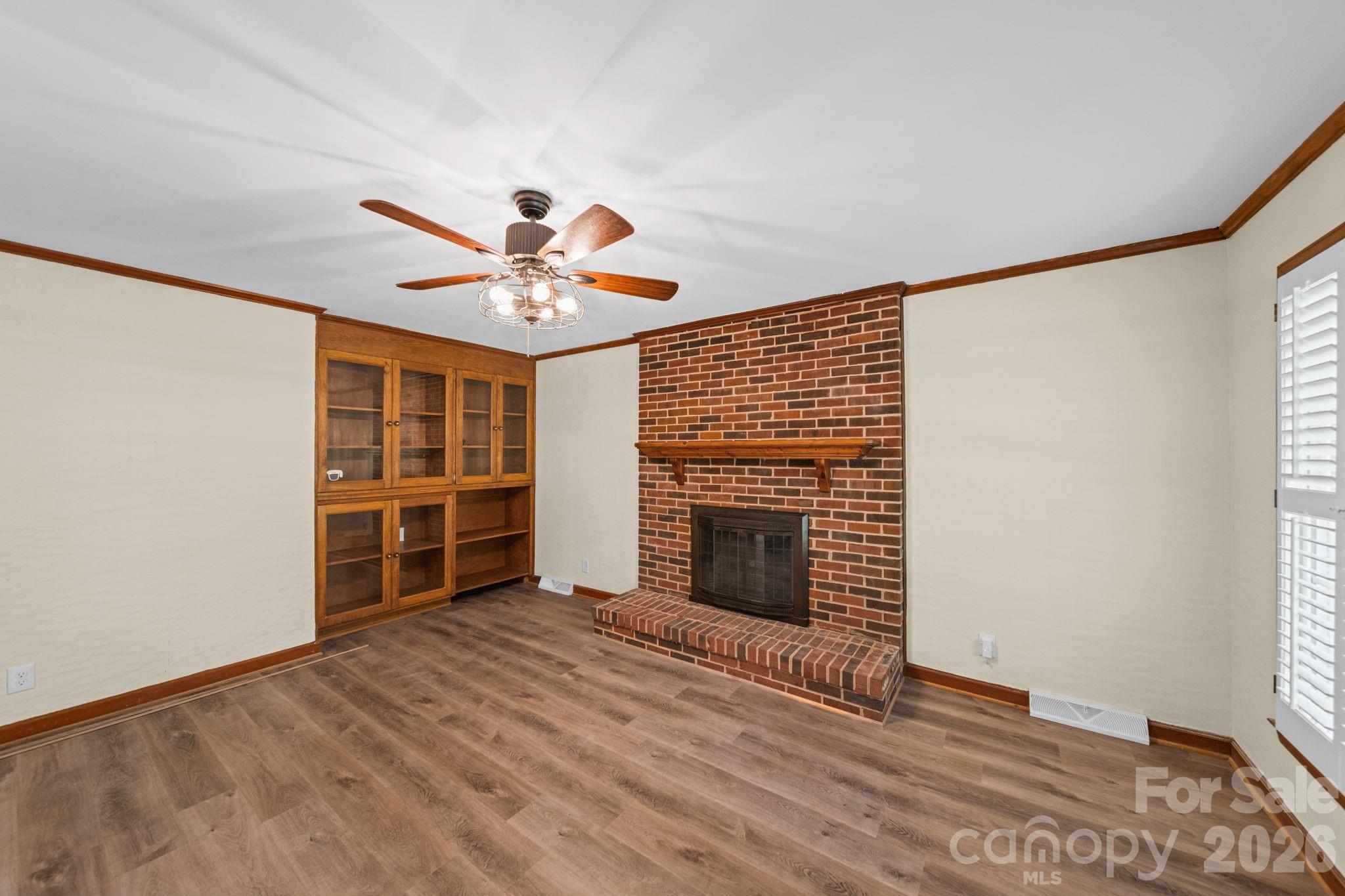Twin Lakes - Residential