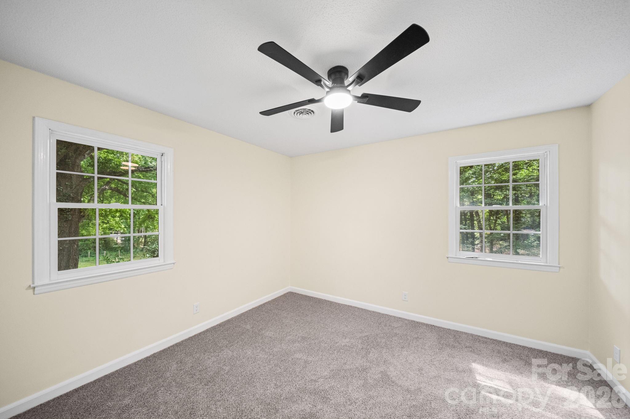 Twin Lakes - Residential