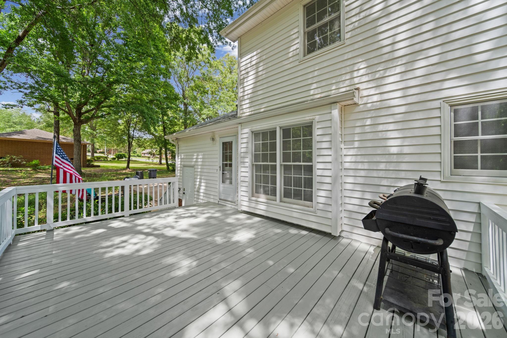 Twin Lakes - Residential