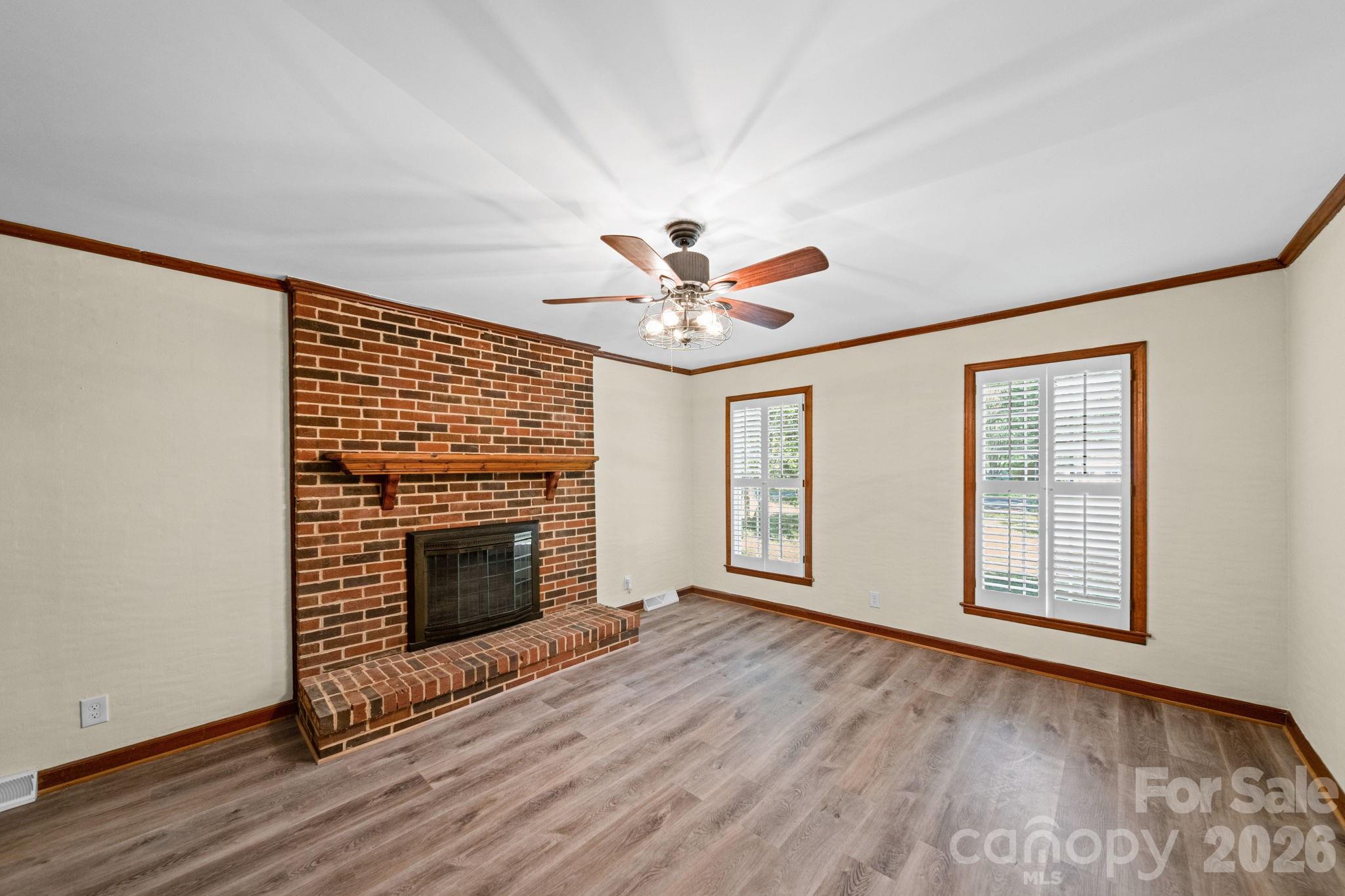 Twin Lakes - Residential