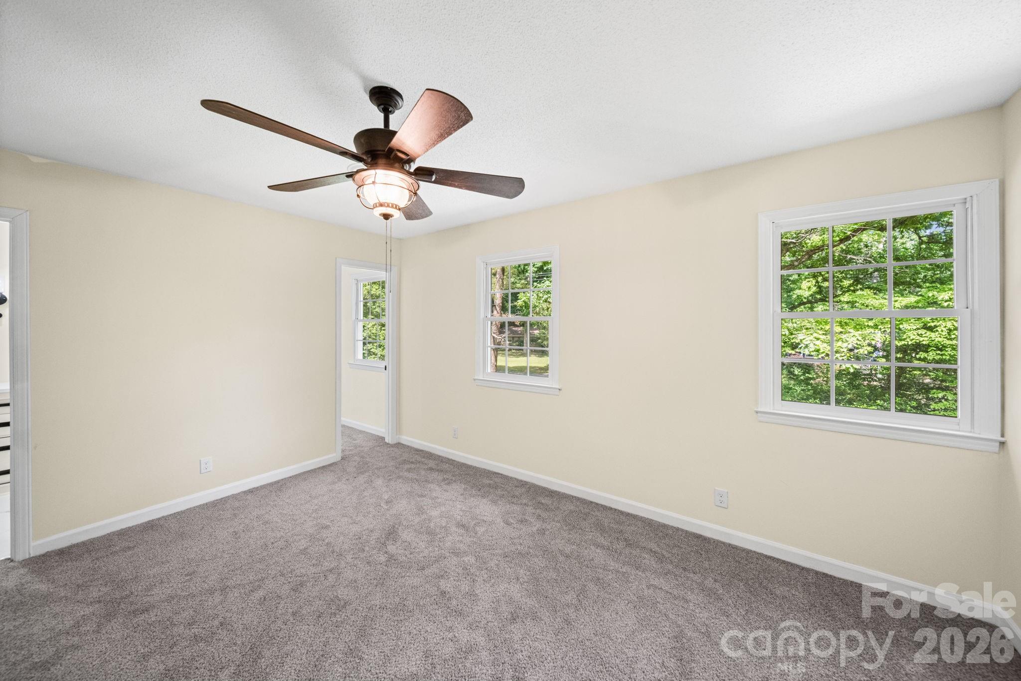 Twin Lakes - Residential