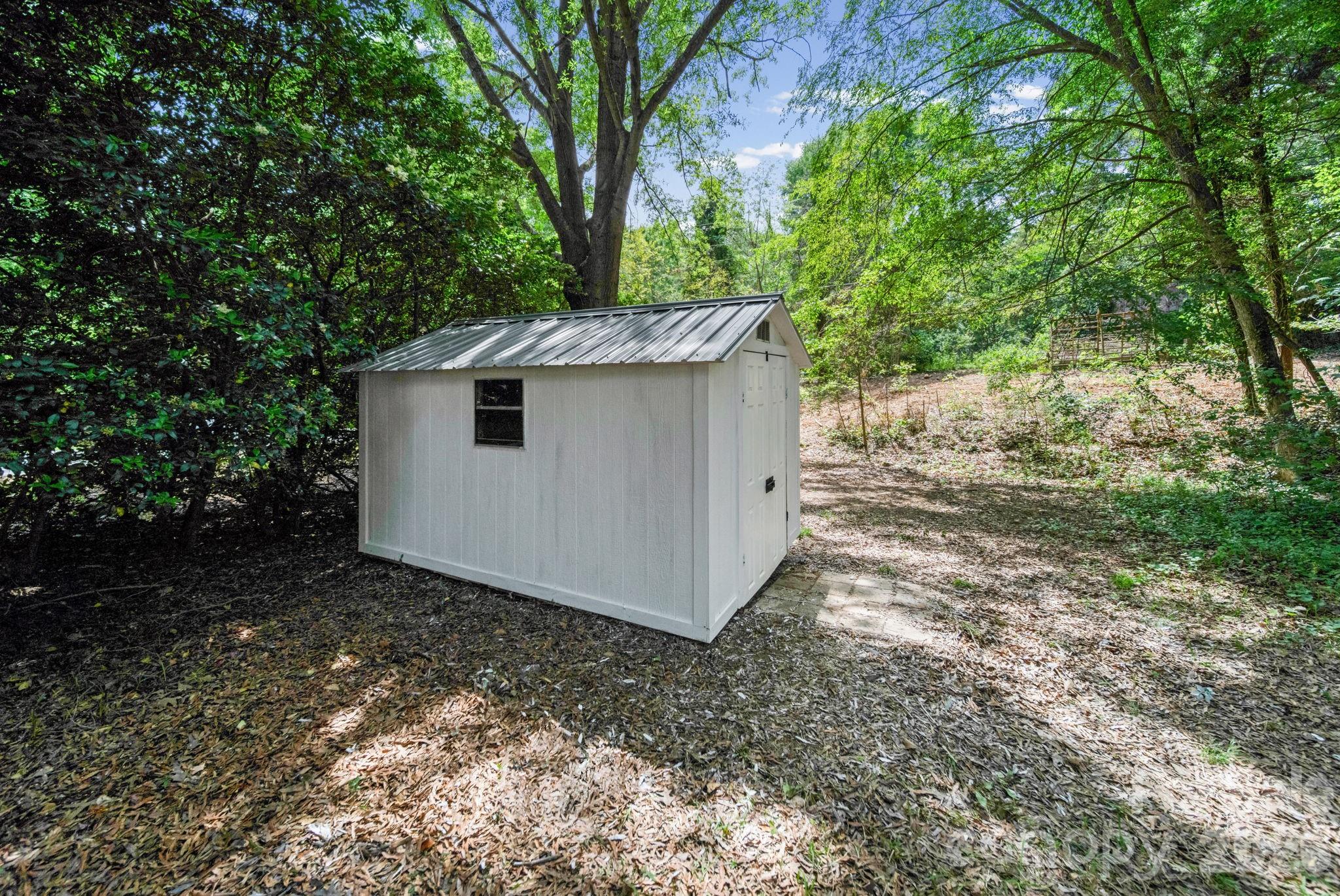 Twin Lakes - Residential