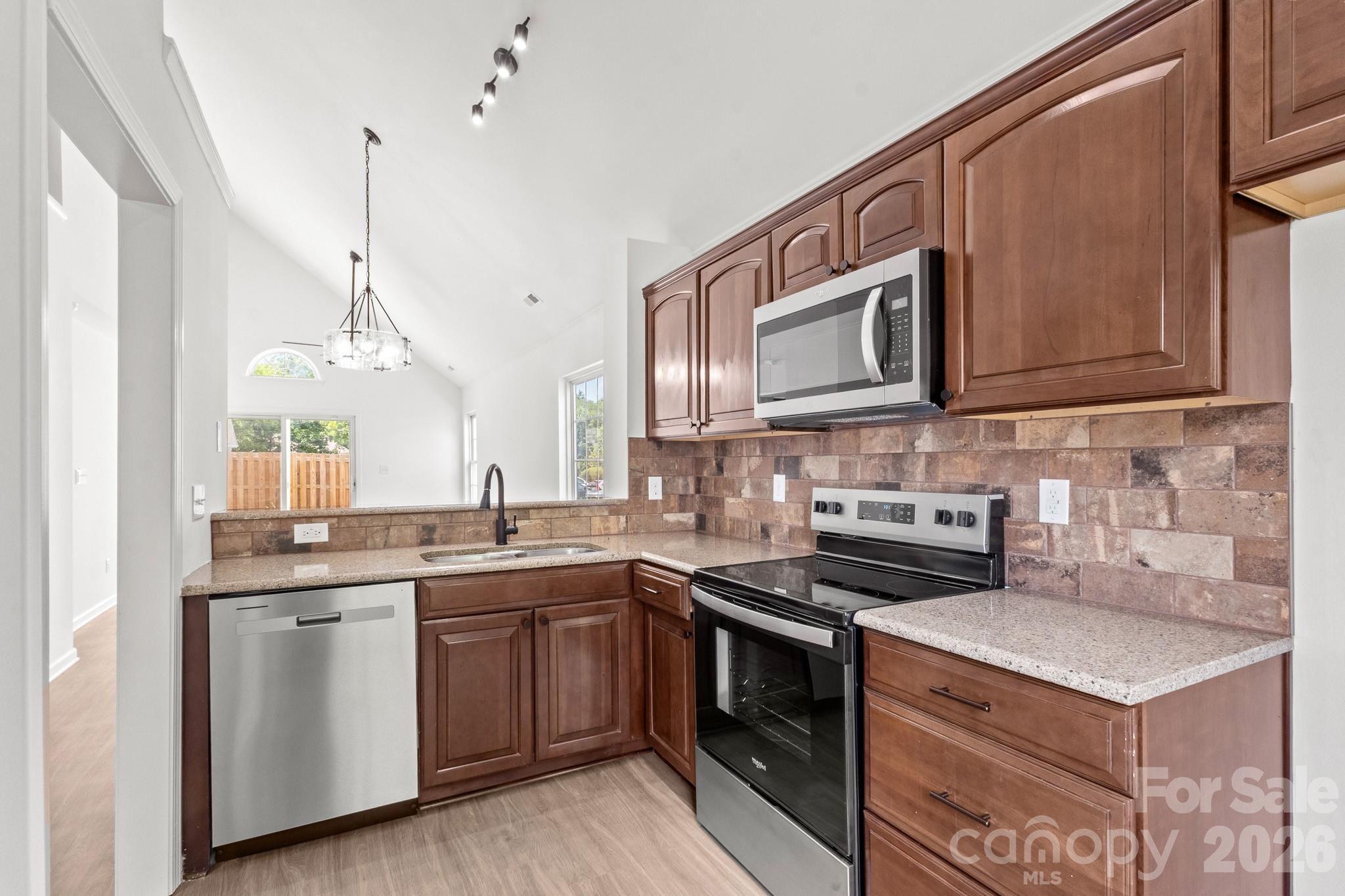 Sheffield Pointe - Residential