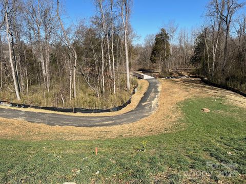 19056 Newburg Hill Road Davidson NC 28036