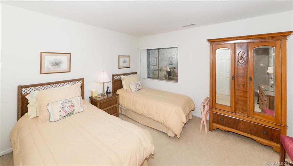 Lakemoor Village - Residential