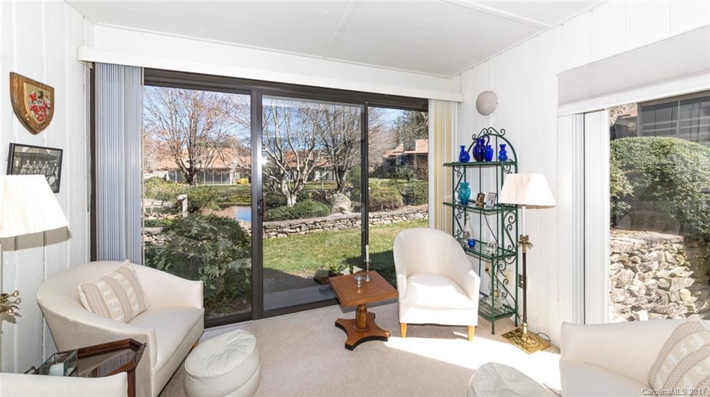 Lakemoor Village - Residential