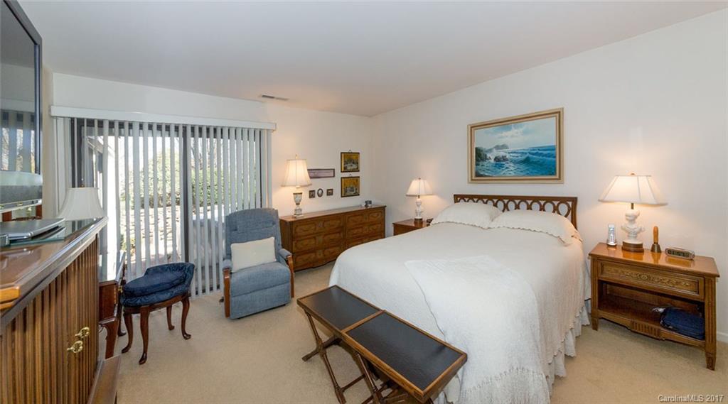 Lakemoor Village - Residential