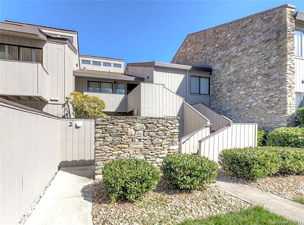 Lakemoor Village - Residential