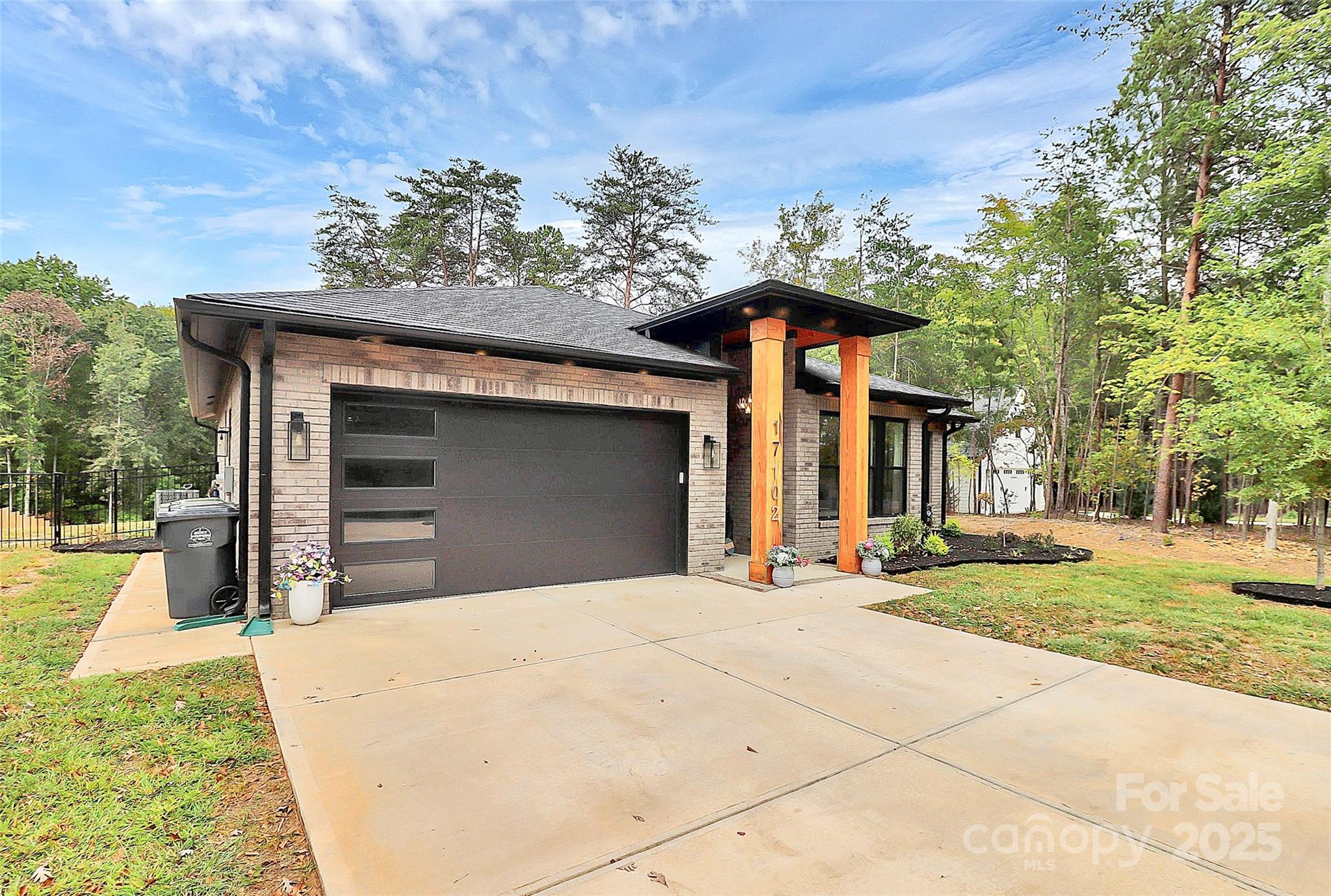 17102 Green Hill Road