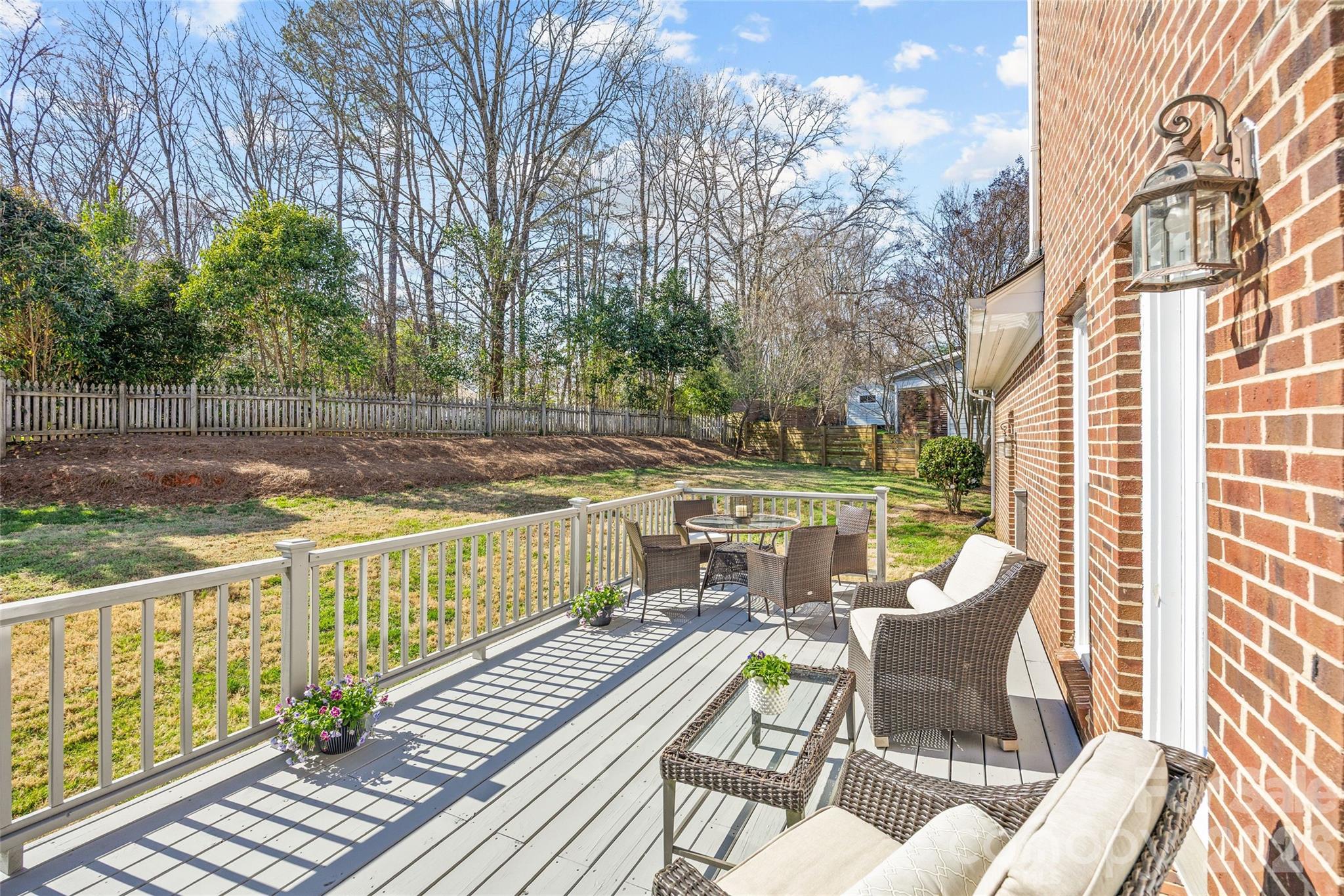 Charlestowne Manor - Residential