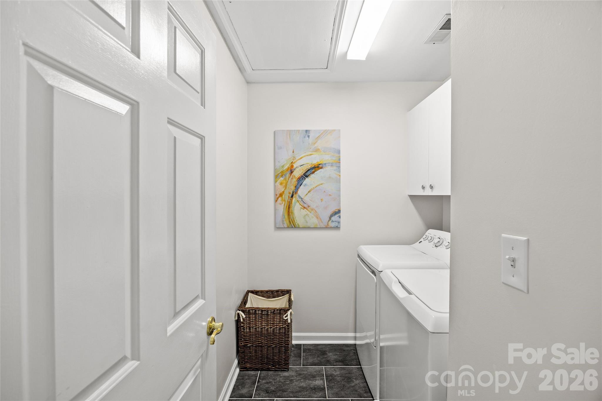 Charlestowne Manor - Residential