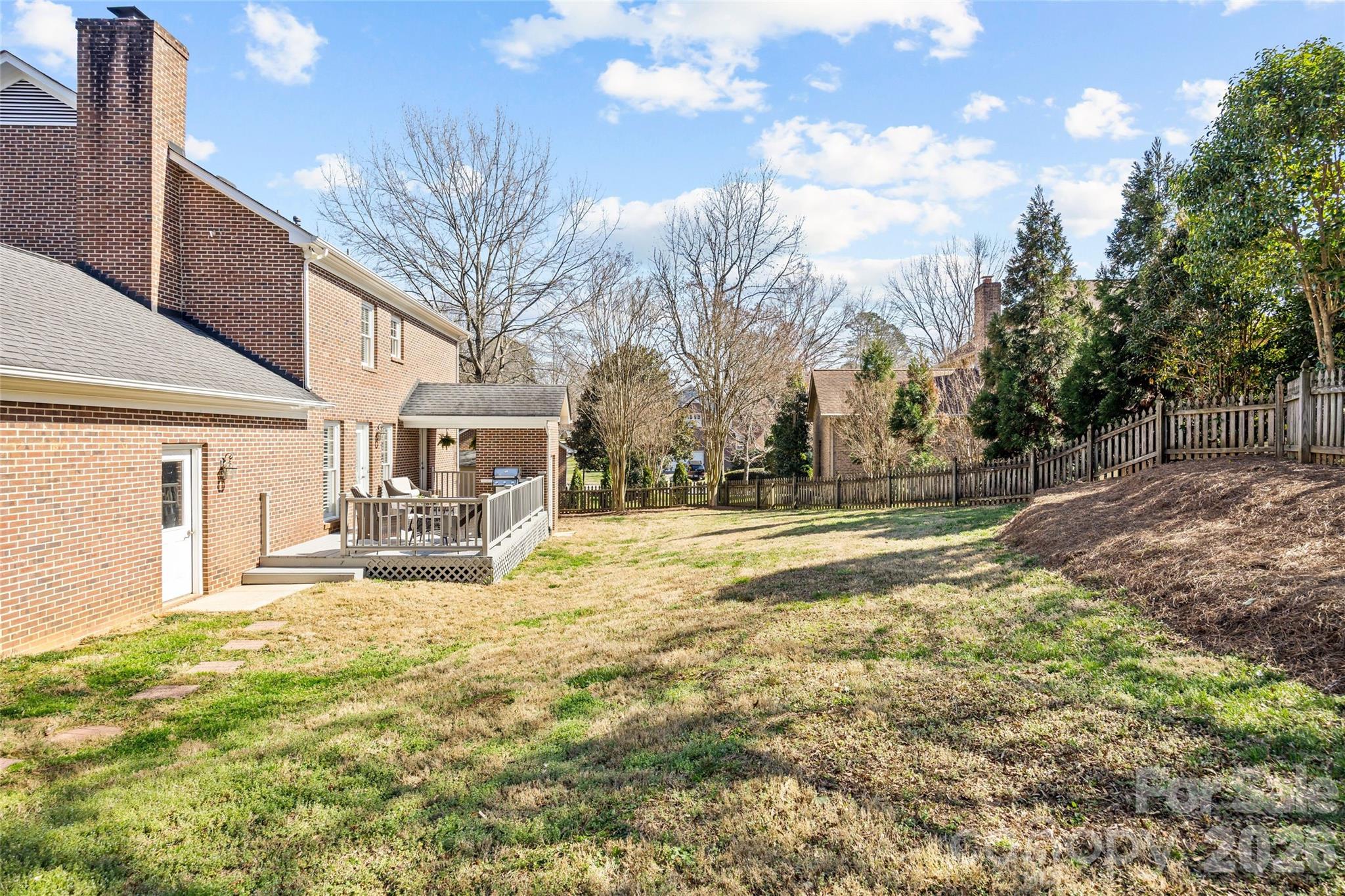 Charlestowne Manor - Residential