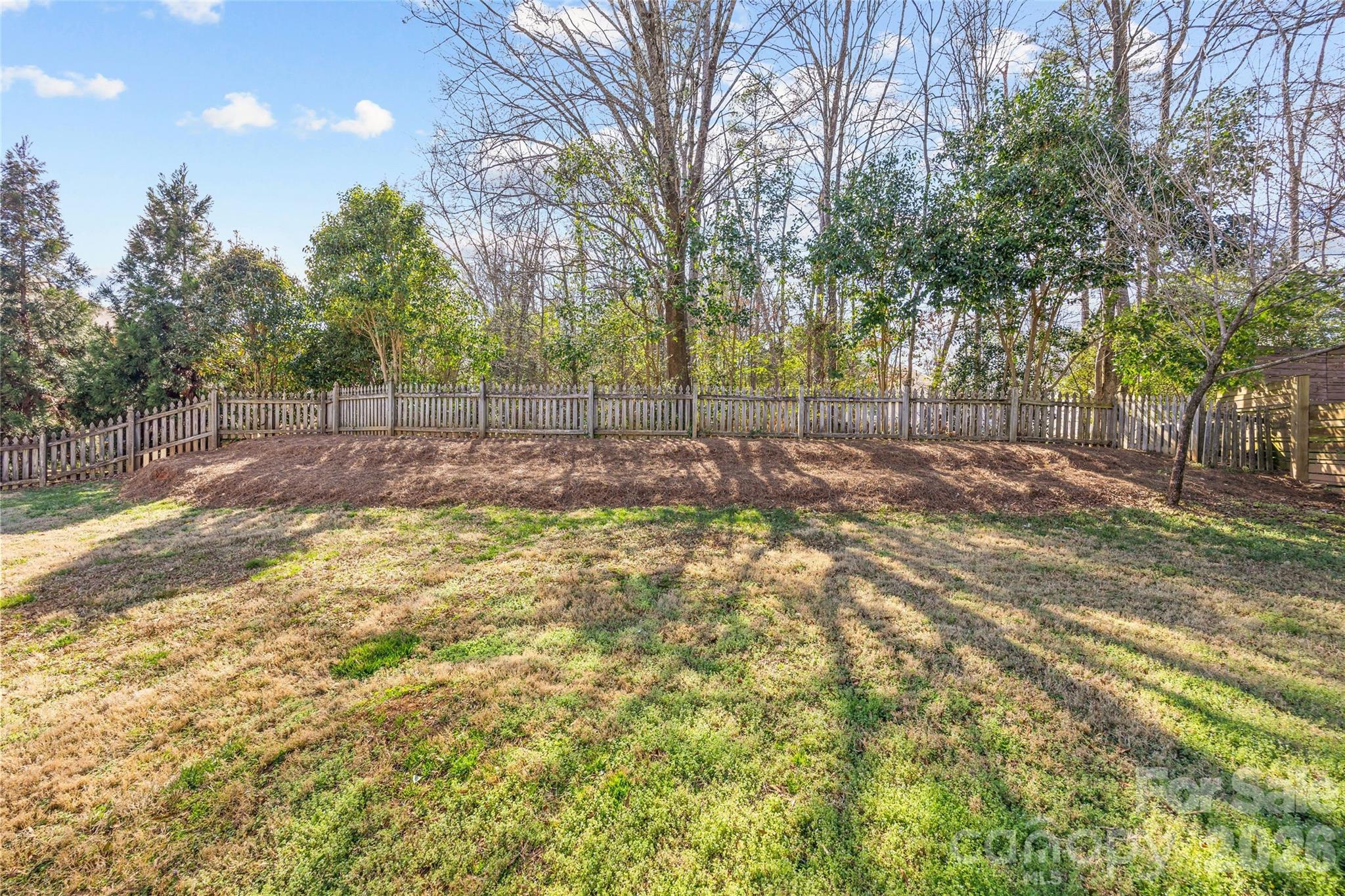 Charlestowne Manor - Residential