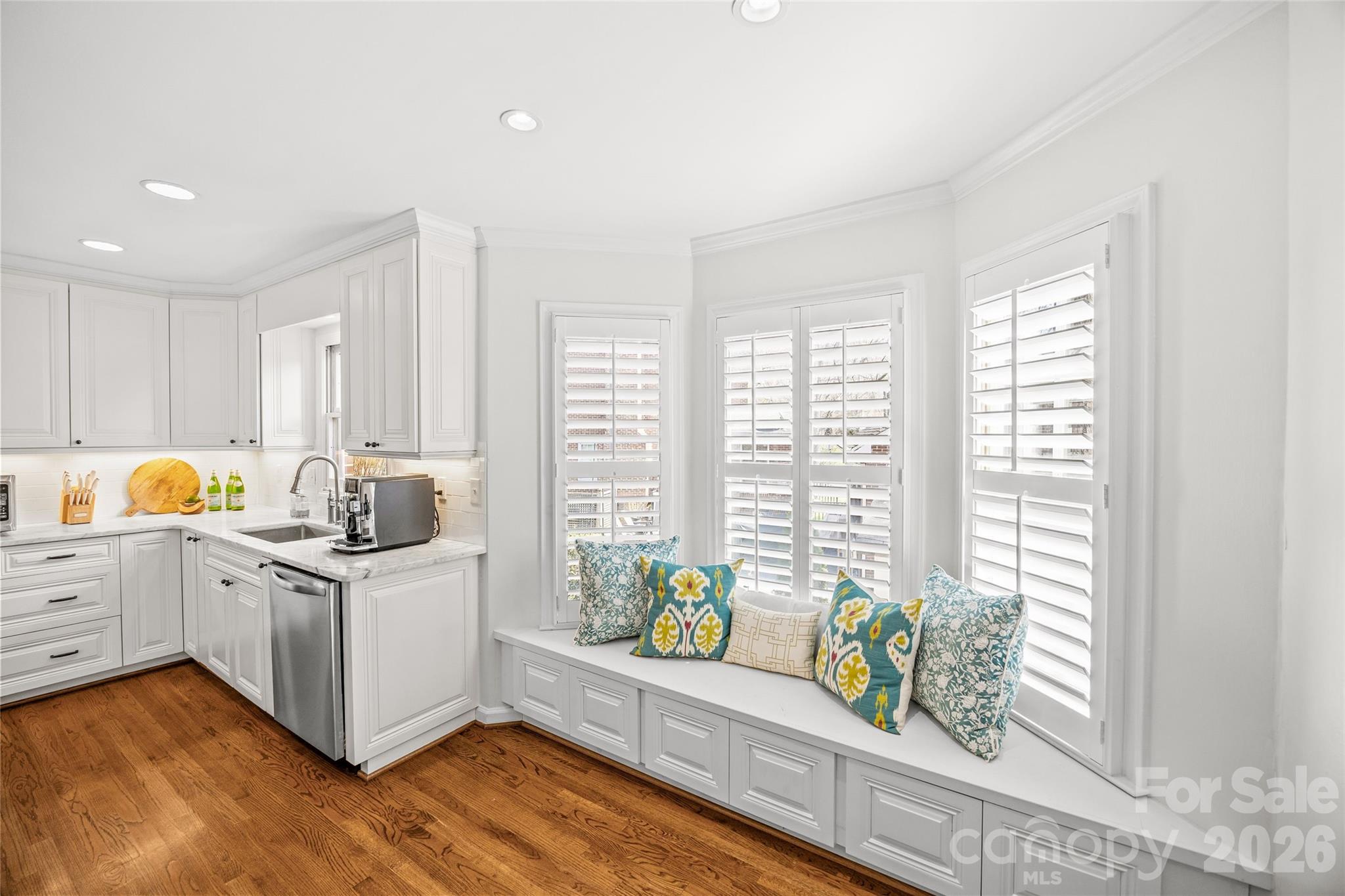 Charlestowne Manor - Residential