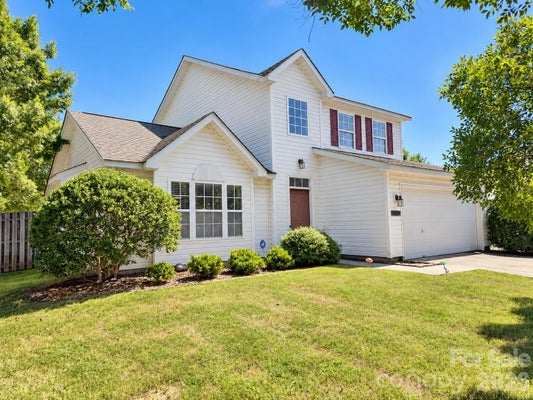 15751 SOUTHERN GARDEN LN, CHARLOTTE, NC 28278 - Image 74d9ff81f8cb71e5fd2bd62bbbce7dcb/3062170838